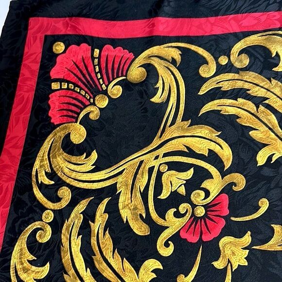 Vtg Linda Allard Ellen Tracy Silk Square Scarf Black Red Gold 35x35” Excellent - Picture 9 of 12